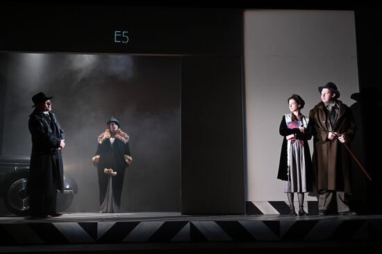 Спектакль "Защита Лужина" в Малом театре 