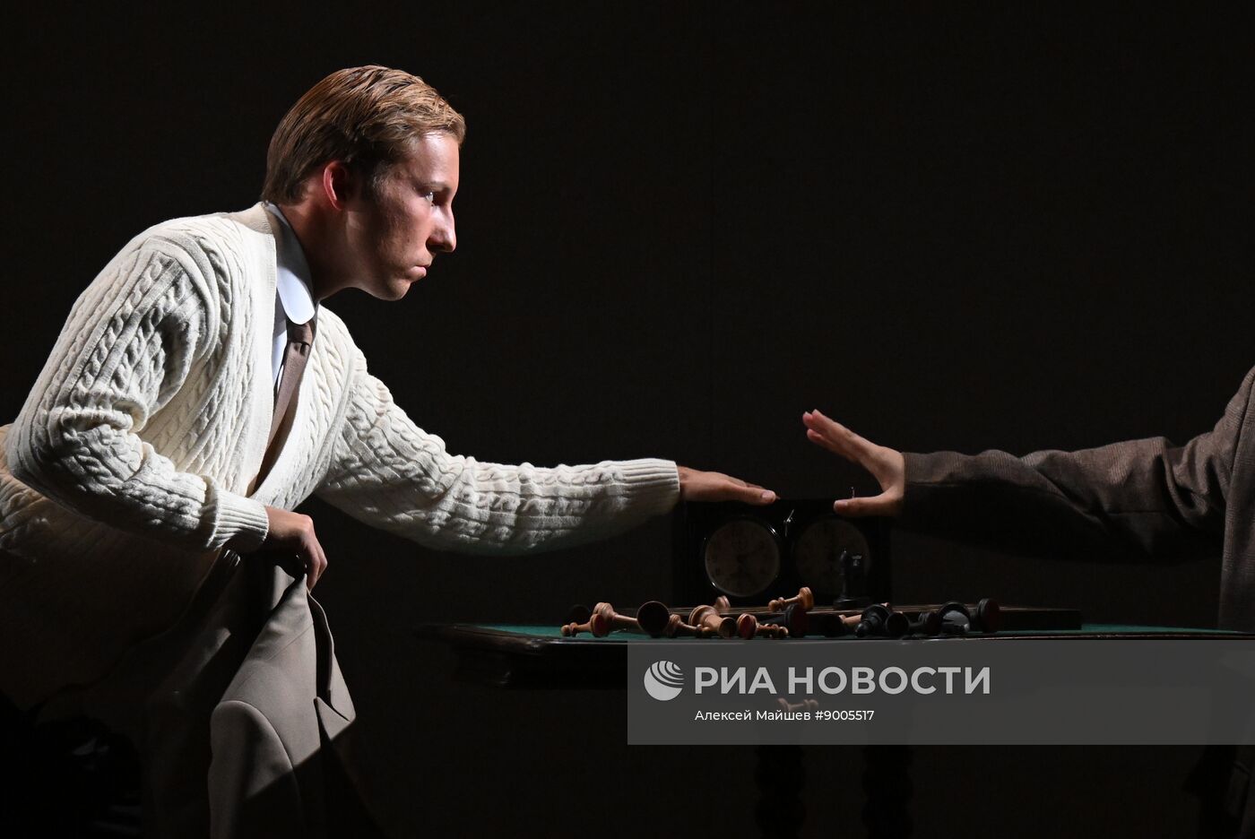 Спектакль "Защита Лужина" в Малом театре