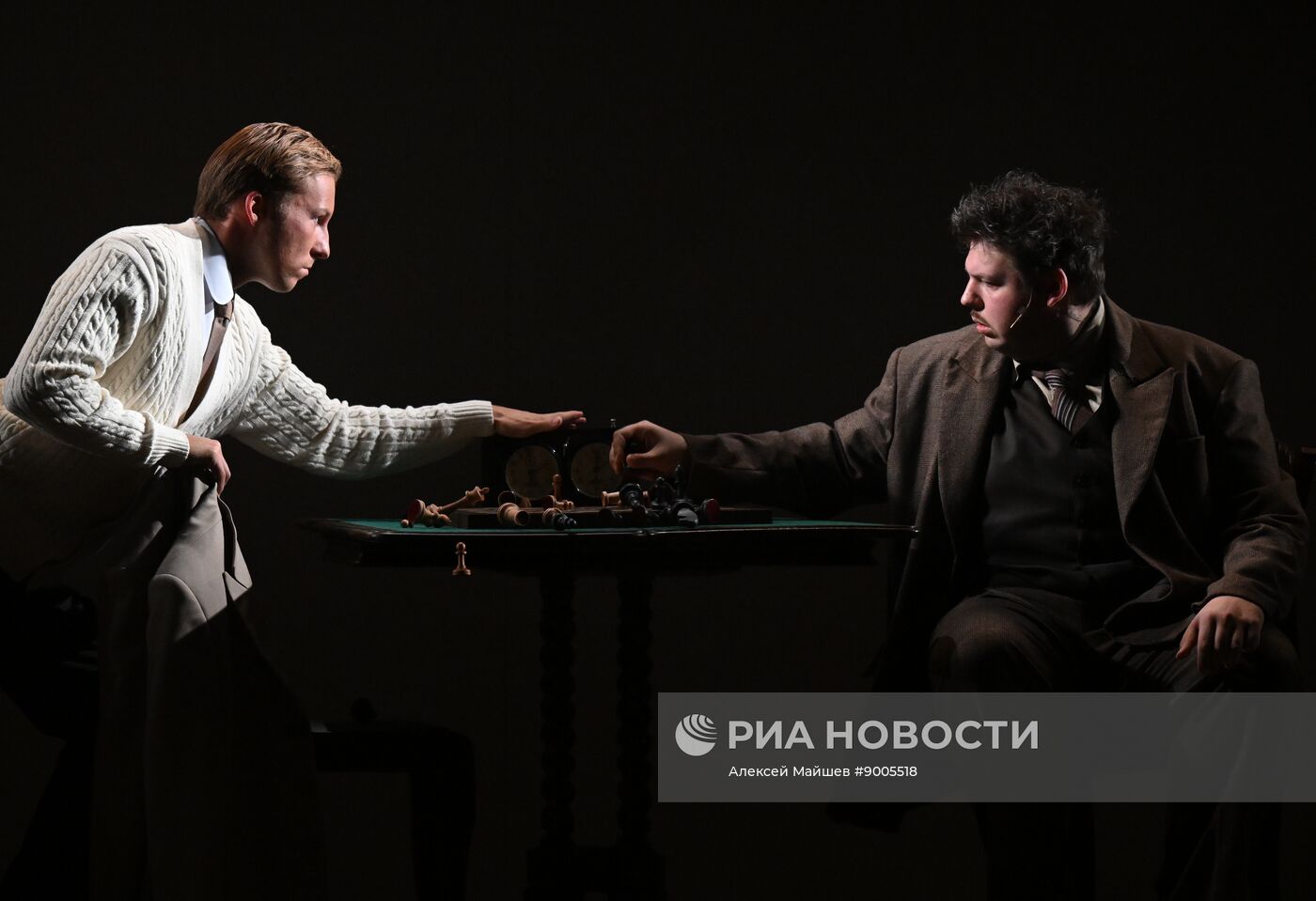 Спектакль "Защита Лужина" в Малом театре