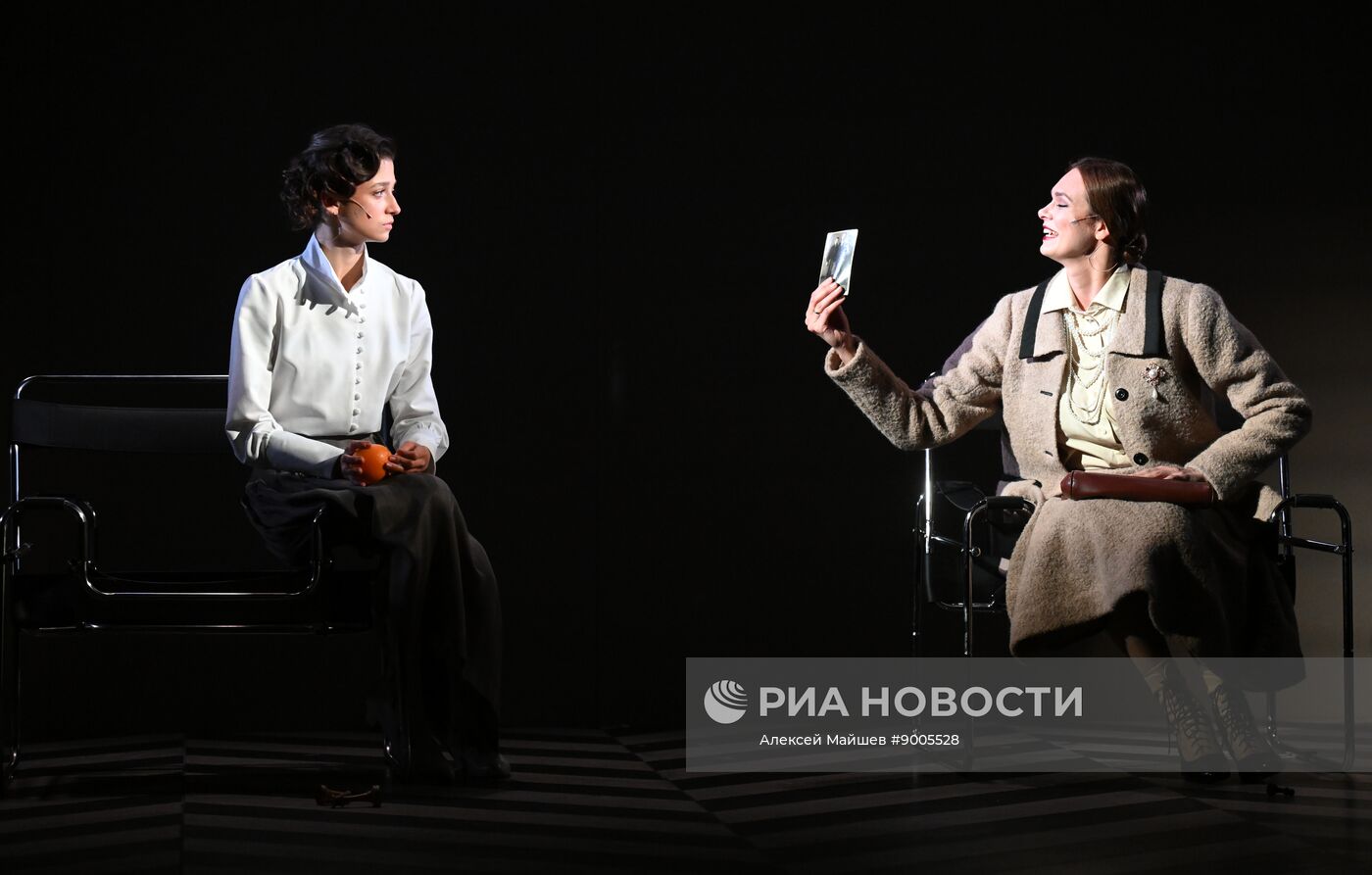 Спектакль "Защита Лужина" в Малом театре