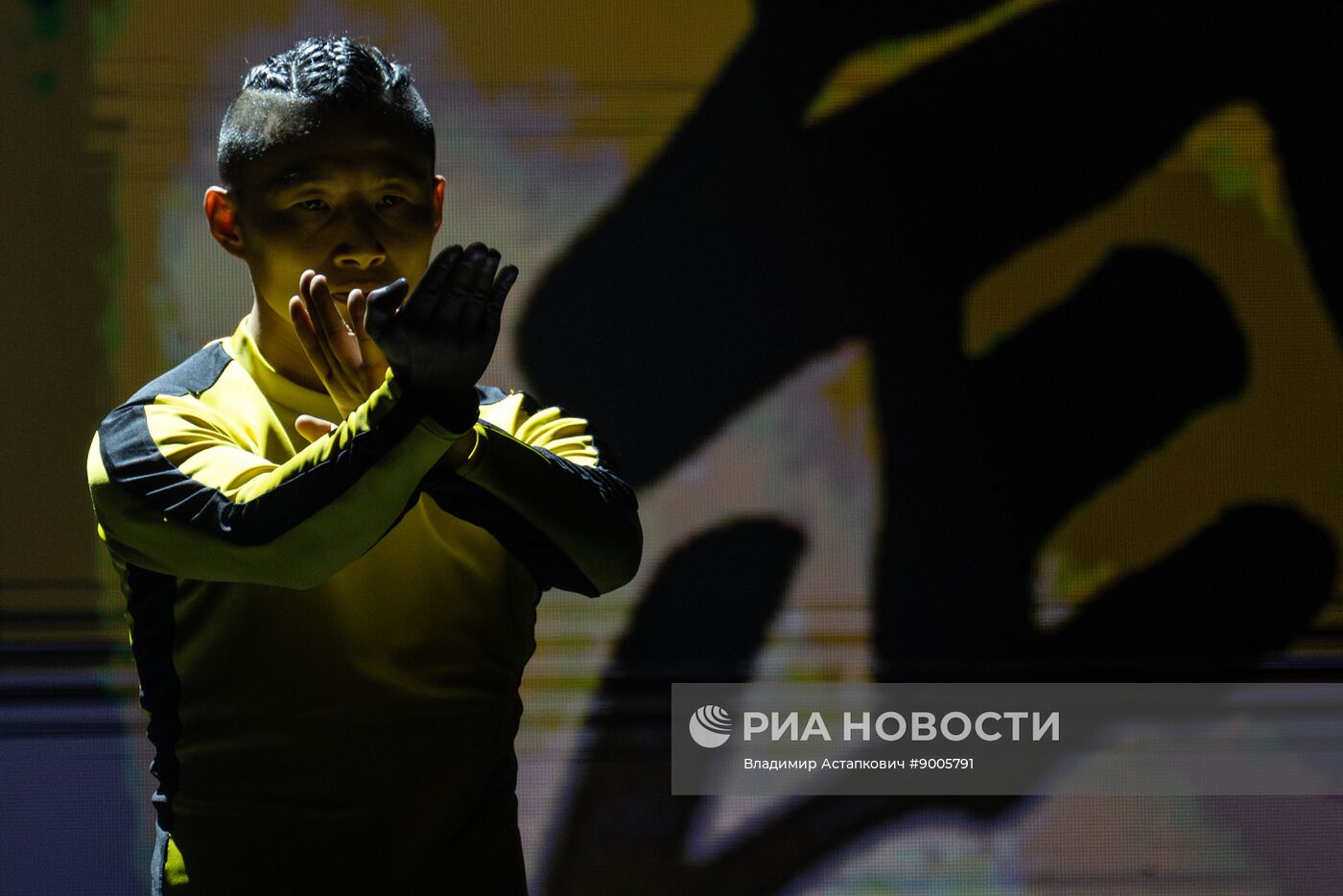 Спектакль "Одиннадцать воинов" китайской труппы боевых искусств "Лун Юнь"