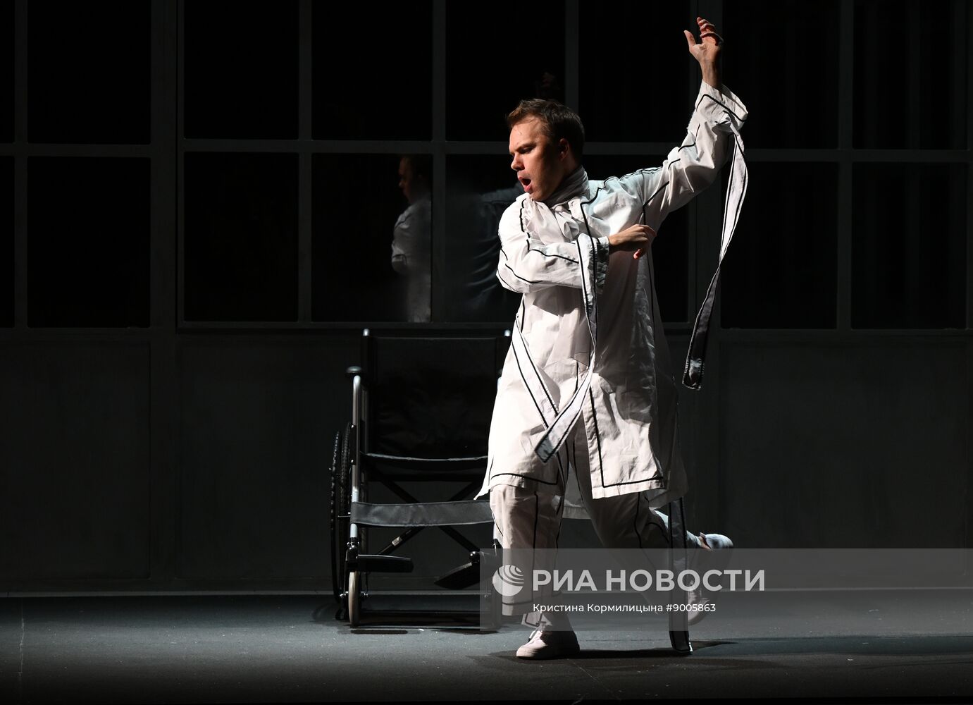 Предпремьерный показ спектакля "4 дня в 25 кадре" в театре "Мастерская П.Н. Фоменко"