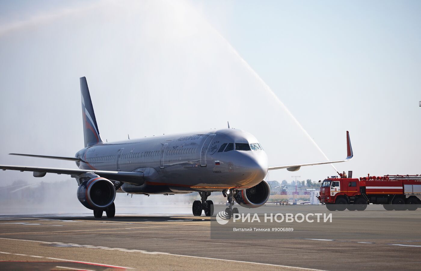 Первый рейс после возобновления работы аэропорта Краснодара