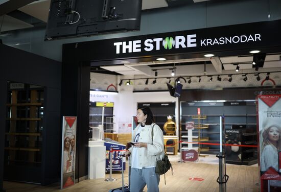 Первый рейс после возобновления работы аэропорта Краснодара