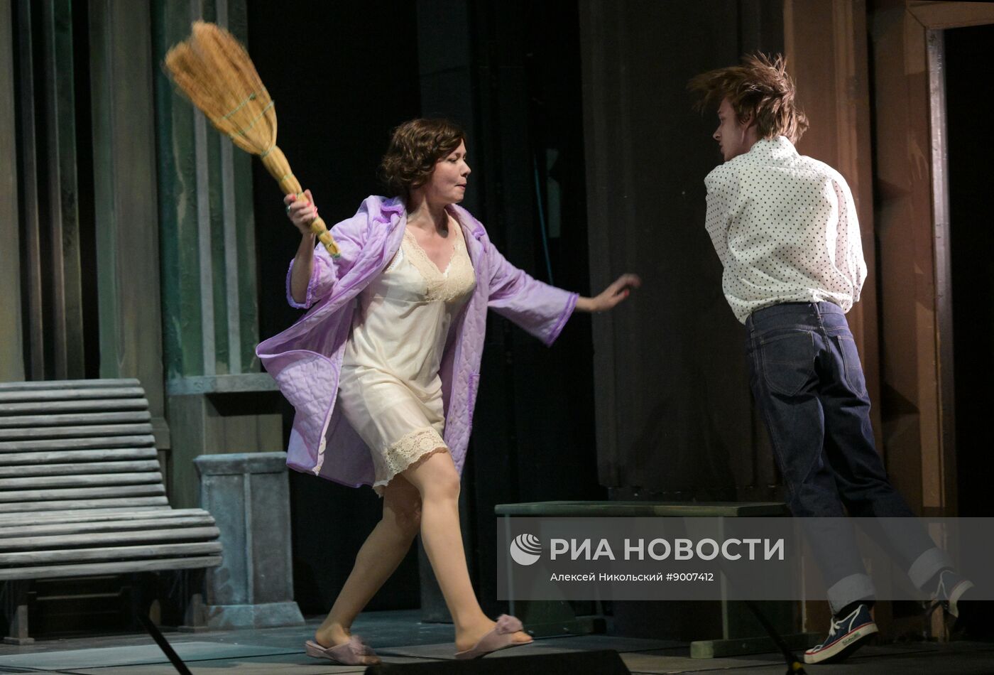 Спектакль "Старший сын" в Московском Губернском театре