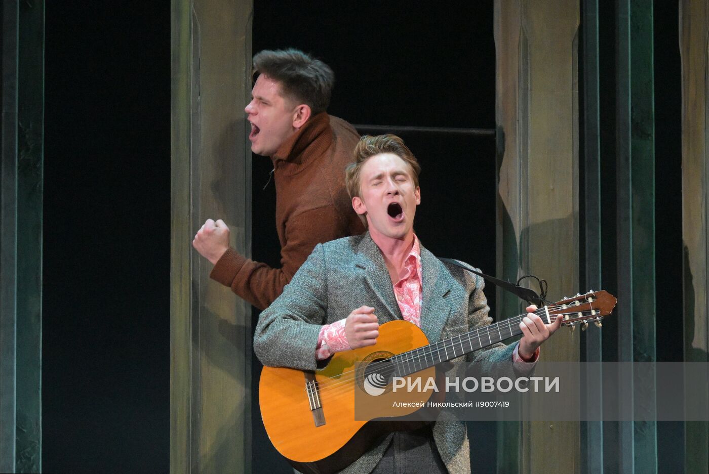 Спектакль "Старший сын" в Московском Губернском театре