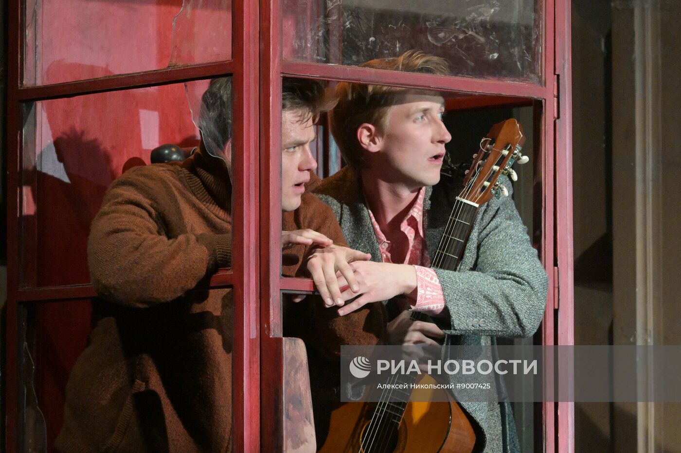 Спектакль "Старший сын" в Московском Губернском театре