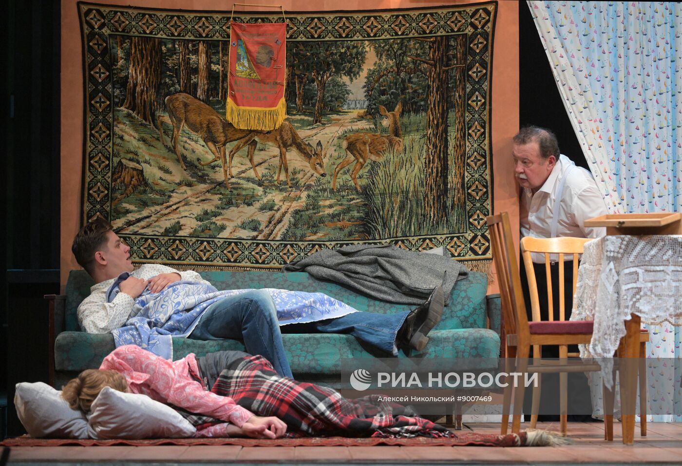 Спектакль "Старший сын" в Московском Губернском театре