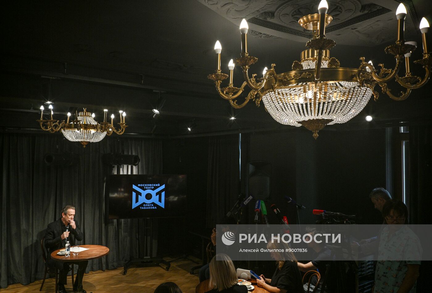 Владимир Машков представил обновленную сцену Театра Олега Табакова