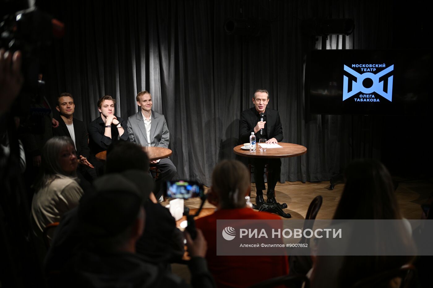 Владимир Машков представил обновленную сцену Театра Олега Табакова