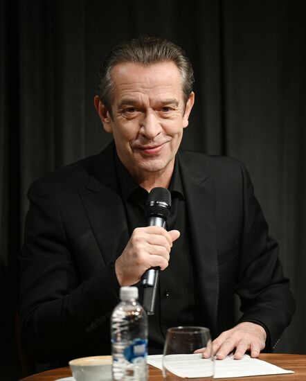 Владимир Машков представил обновленную сцену Театра Олега Табакова