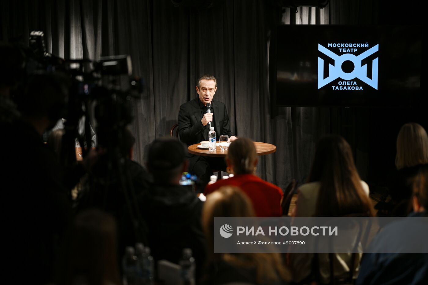 Владимир Машков представил обновленную сцену Театра Олега Табакова