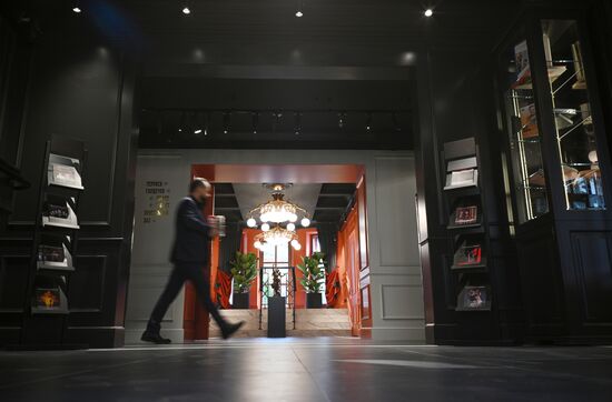 Владимир Машков представил обновленную сцену Театра Олега Табакова