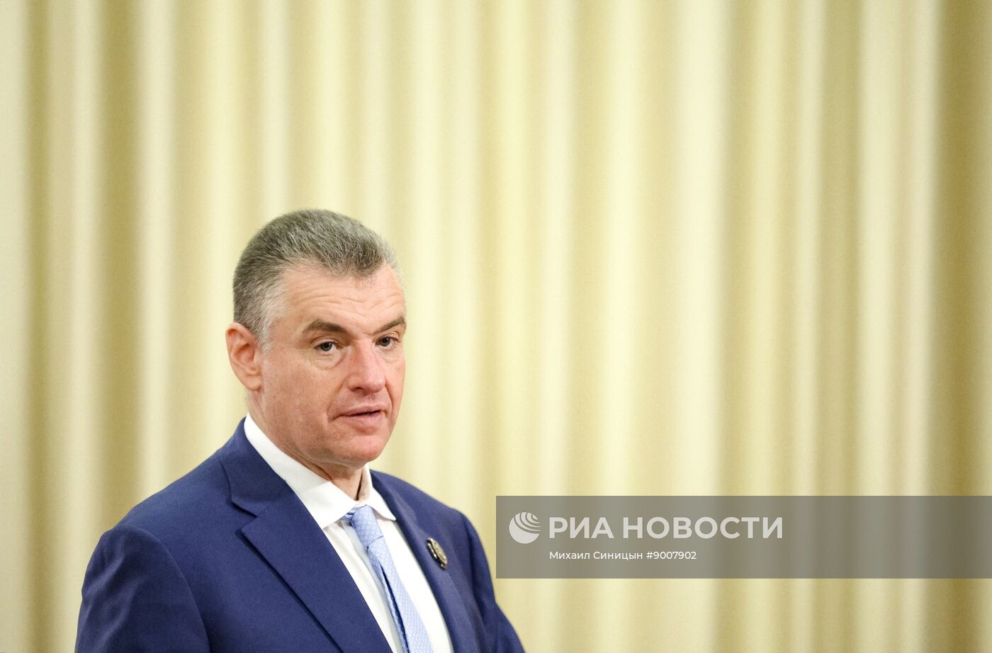 Президент Владимир Путин провел встречу с руководителями фракций политических партий в Госдуме РФ