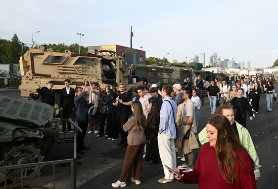 Открытие экспозиции "СВО. Zащитники Отечества"