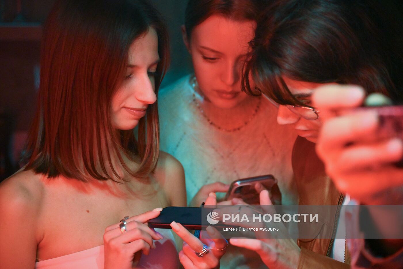 Презентация iPhone 17 в Москве
