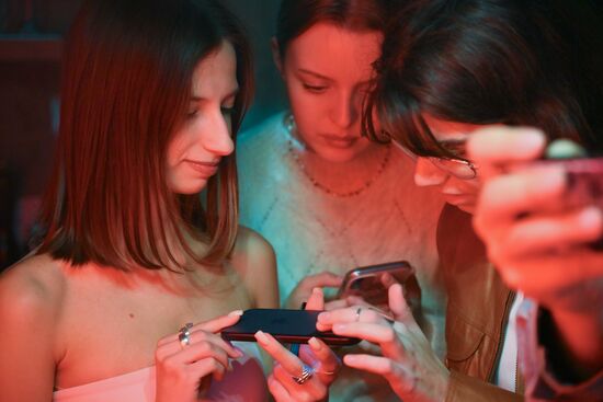 Презентация iPhone 17 в Москве