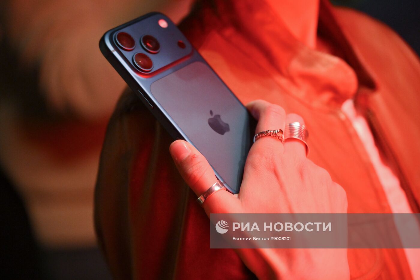 Презентация iPhone 17 в Москве