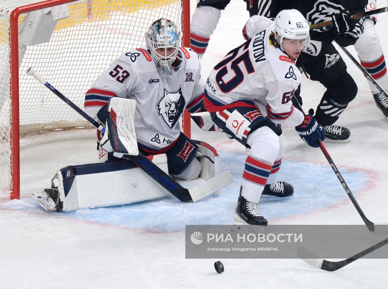 Хоккей. КХЛ. "Трактор" (Челябинск) - "Нефтехимик" (Нижнекамск)