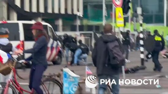 Задержания демонстрантов после акции протеста против миграционной политики в Гааге