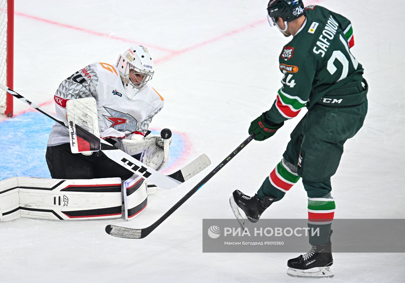 Хоккей. КХЛ. "Ак Барс" (Казань) - "Авангард" (Омск)