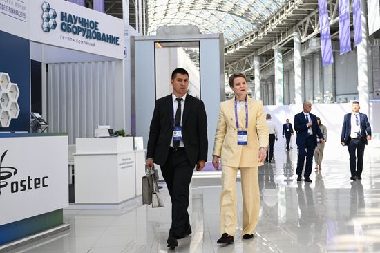 Российский форум "Микроэлектроника 2025" в Сочи