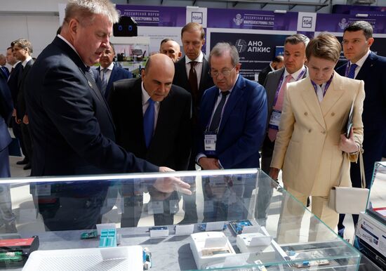 Российский форум "Микроэлектроника 2025" в Сочи