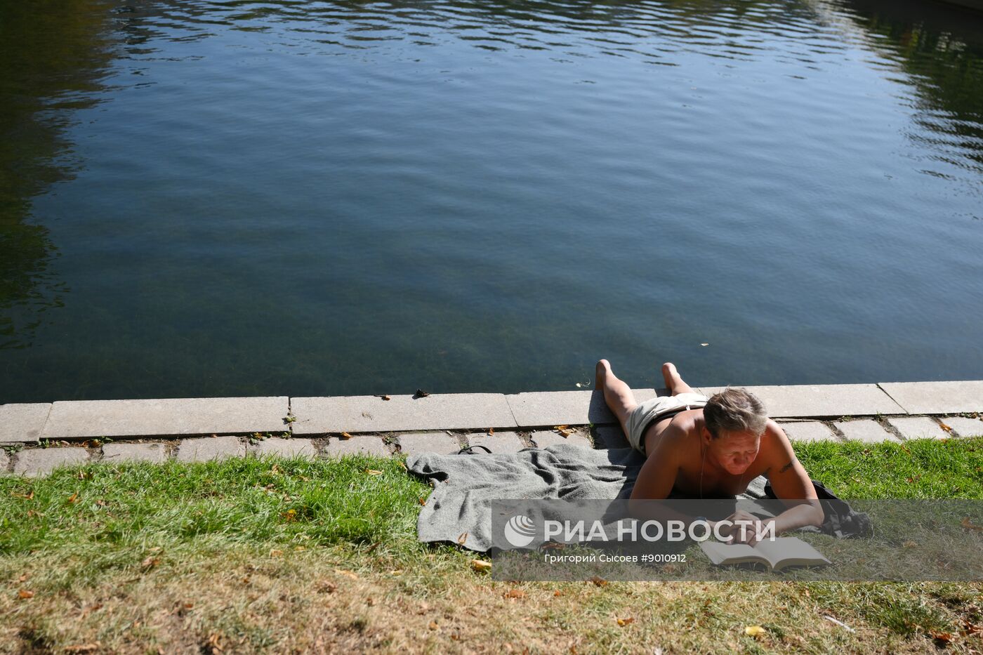 Теплая погода в Москве