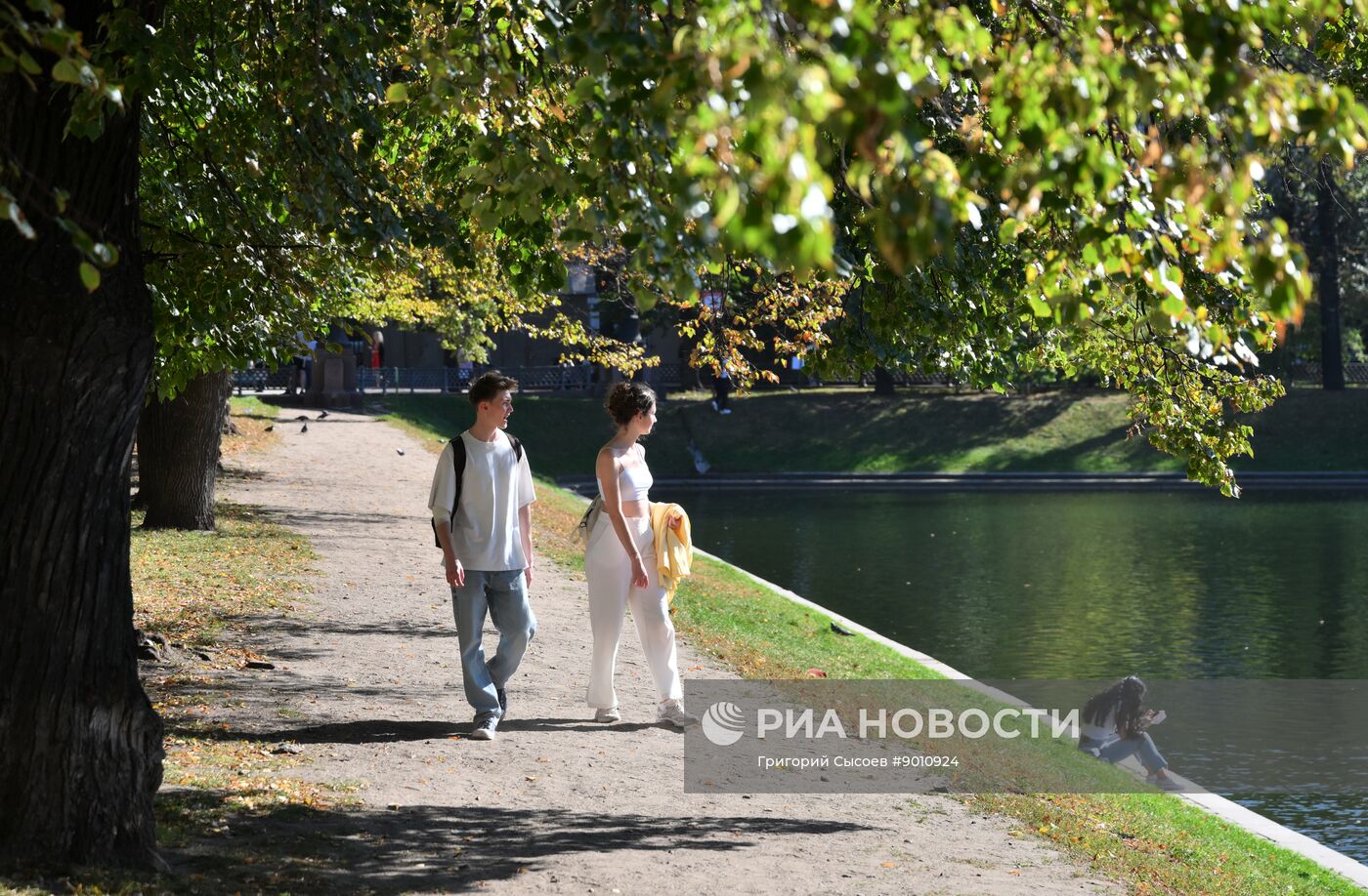 Теплая погода в Москве