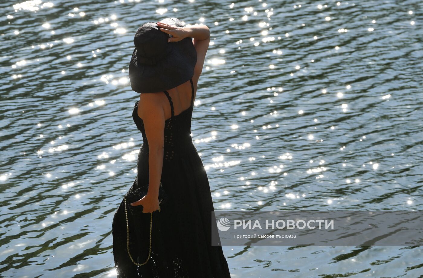 Теплая погода в Москве