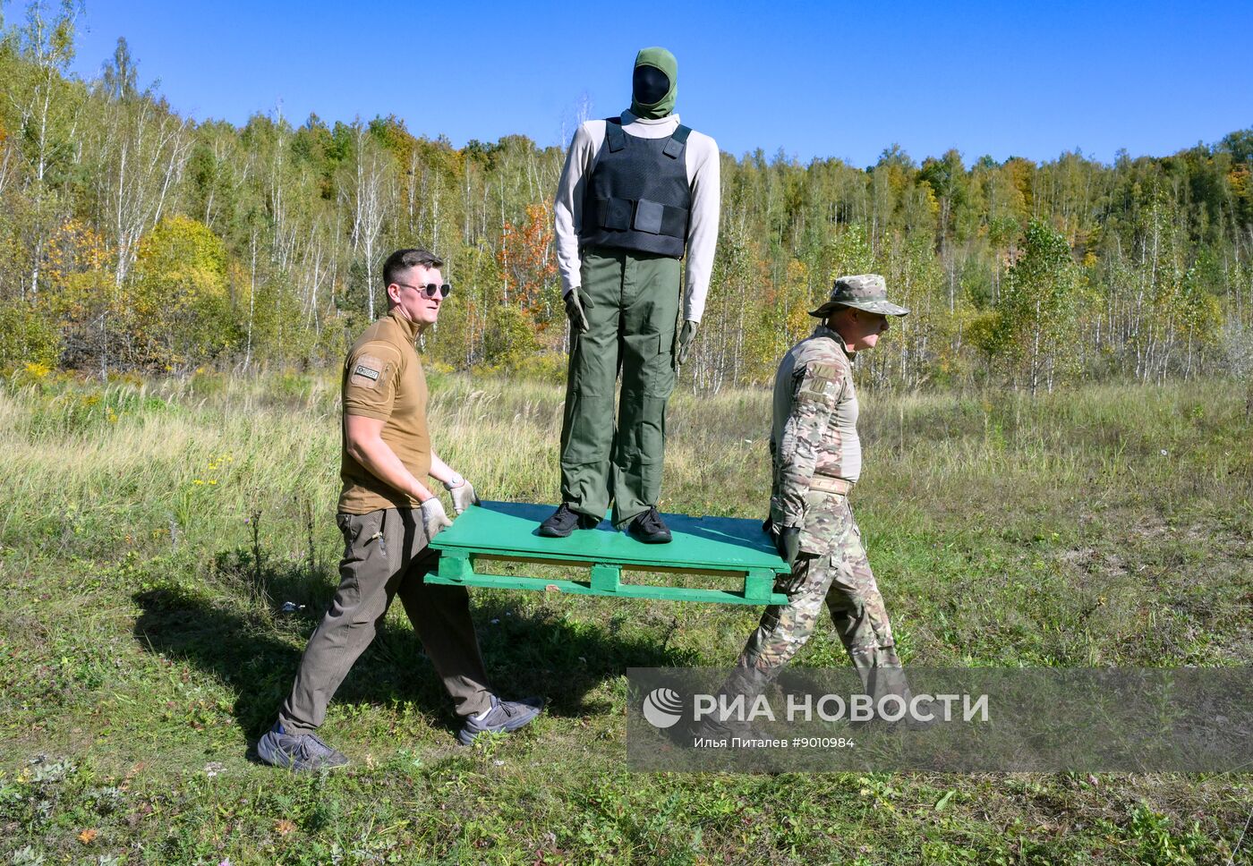Презентация и испытания нового штурмового бронежилета "Оберег" 