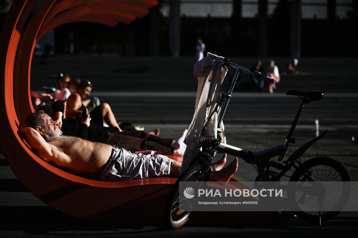 Теплая погода в Москве