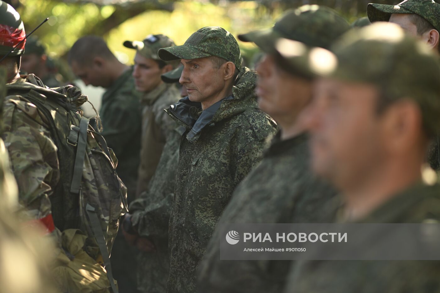 Священник Луганской епархии Сергий Ладик посетил штурмовиков группировки войск "Южная" в ЛНР