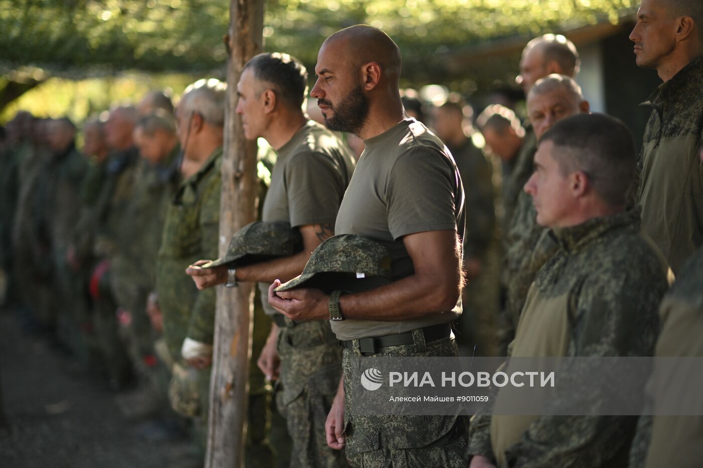Священник Луганской епархии Сергий Ладик посетил штурмовиков группировки войск "Южная" в ЛНР