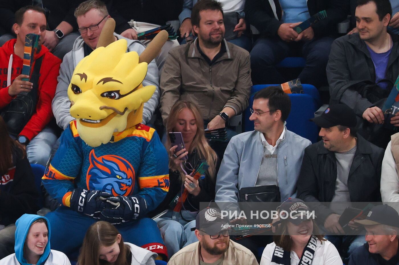 Хоккей. КХЛ. "Драконы" (Шанхай) – "Торпедо" (Нижний Новгород)