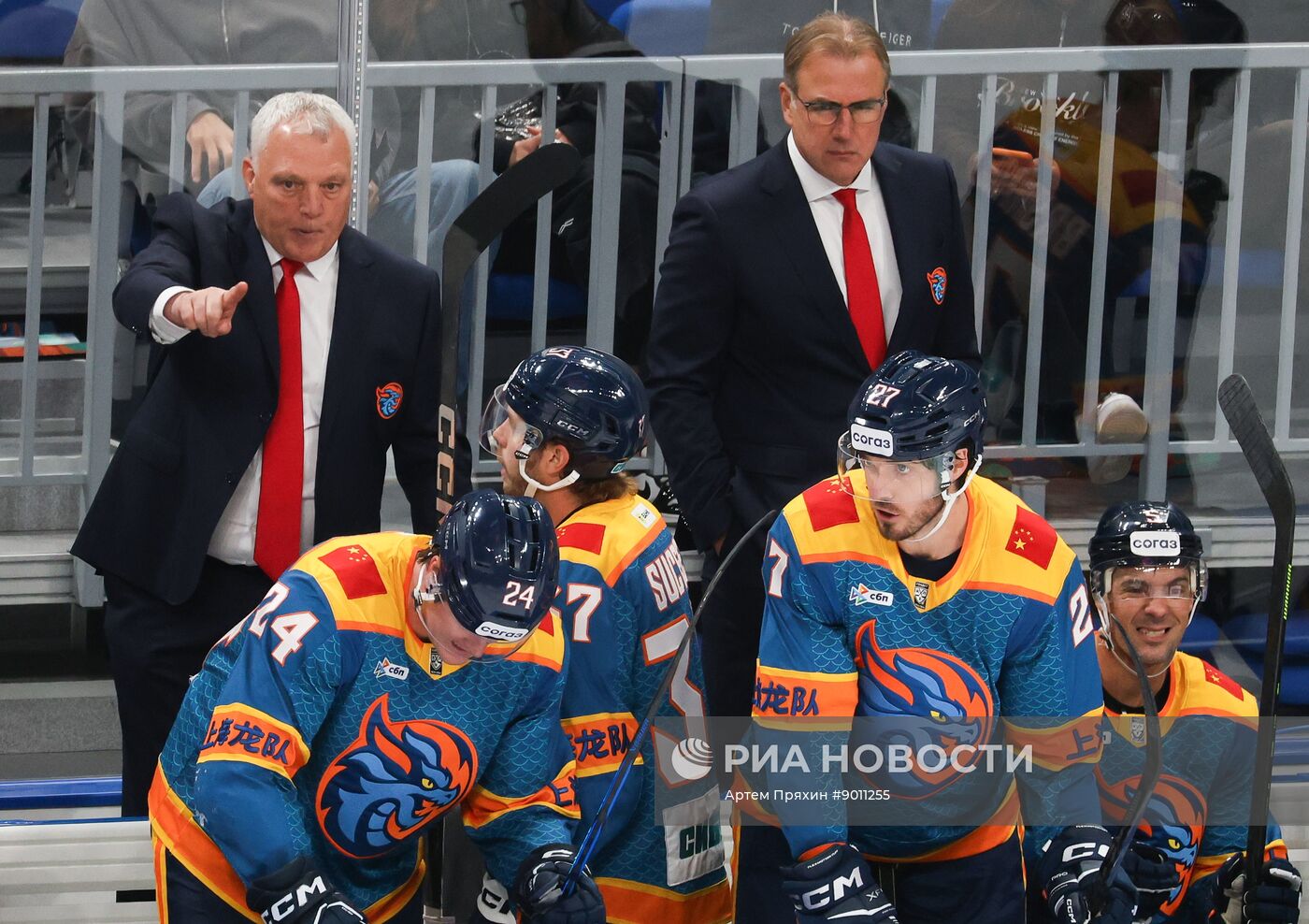 Хоккей. КХЛ. "Драконы" (Шанхай) – "Торпедо" (Нижний Новгород)