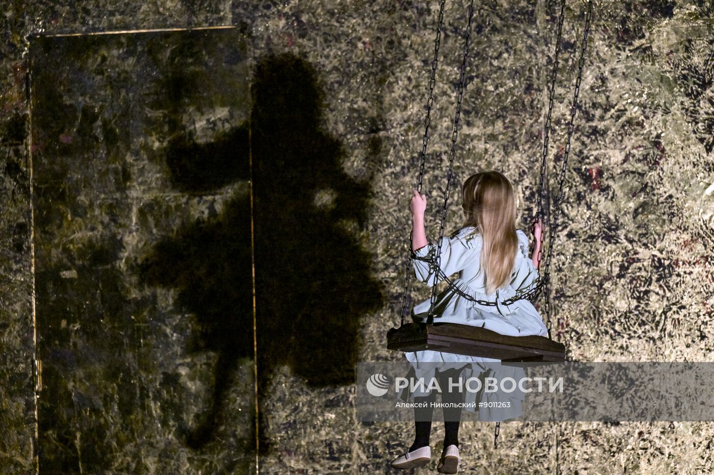 Спектакль "Маскарад" в театре на Таганке 