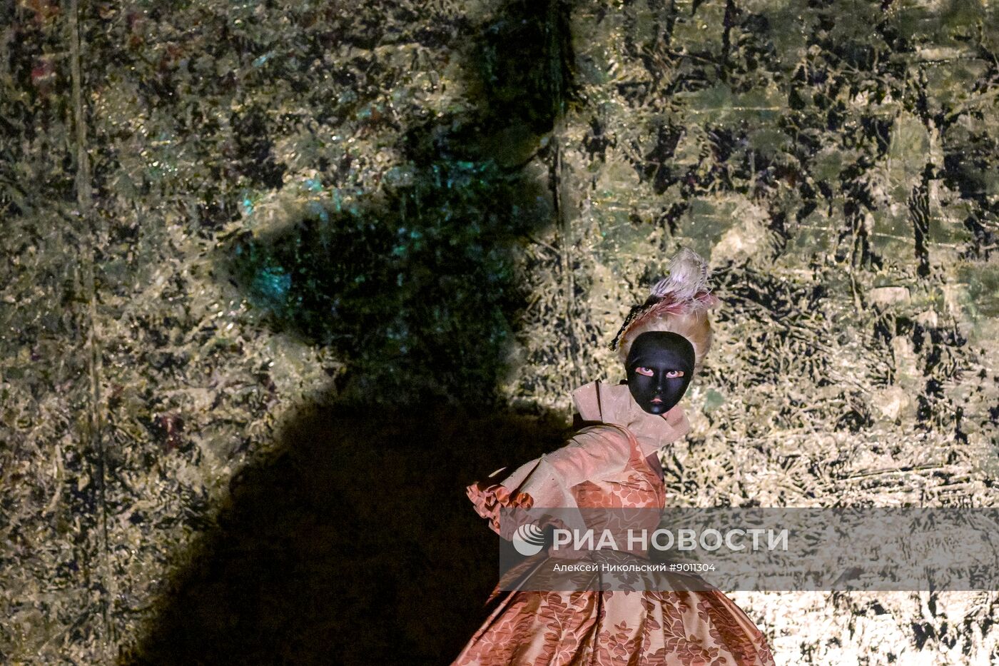 Спектакль "Маскарад" в театре на Таганке 