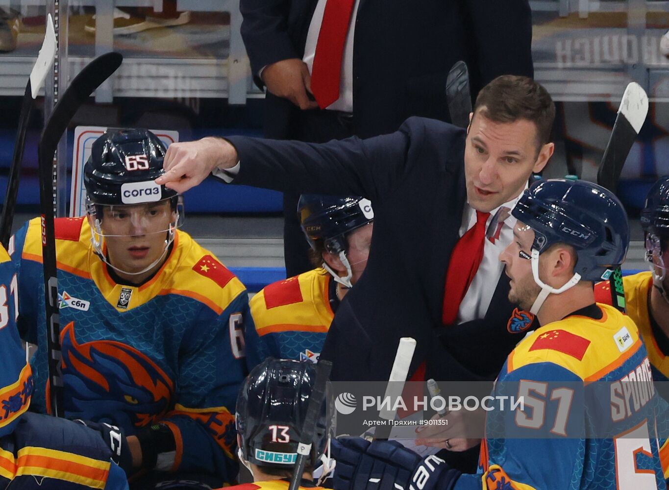 Хоккей. КХЛ. "Драконы" (Шанхай) – "Торпедо" (Нижний Новгород)