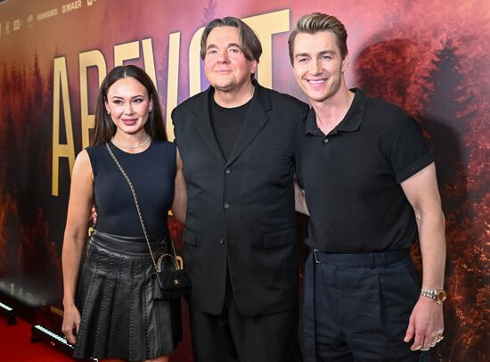 Премьера фильма "Август" в Москве