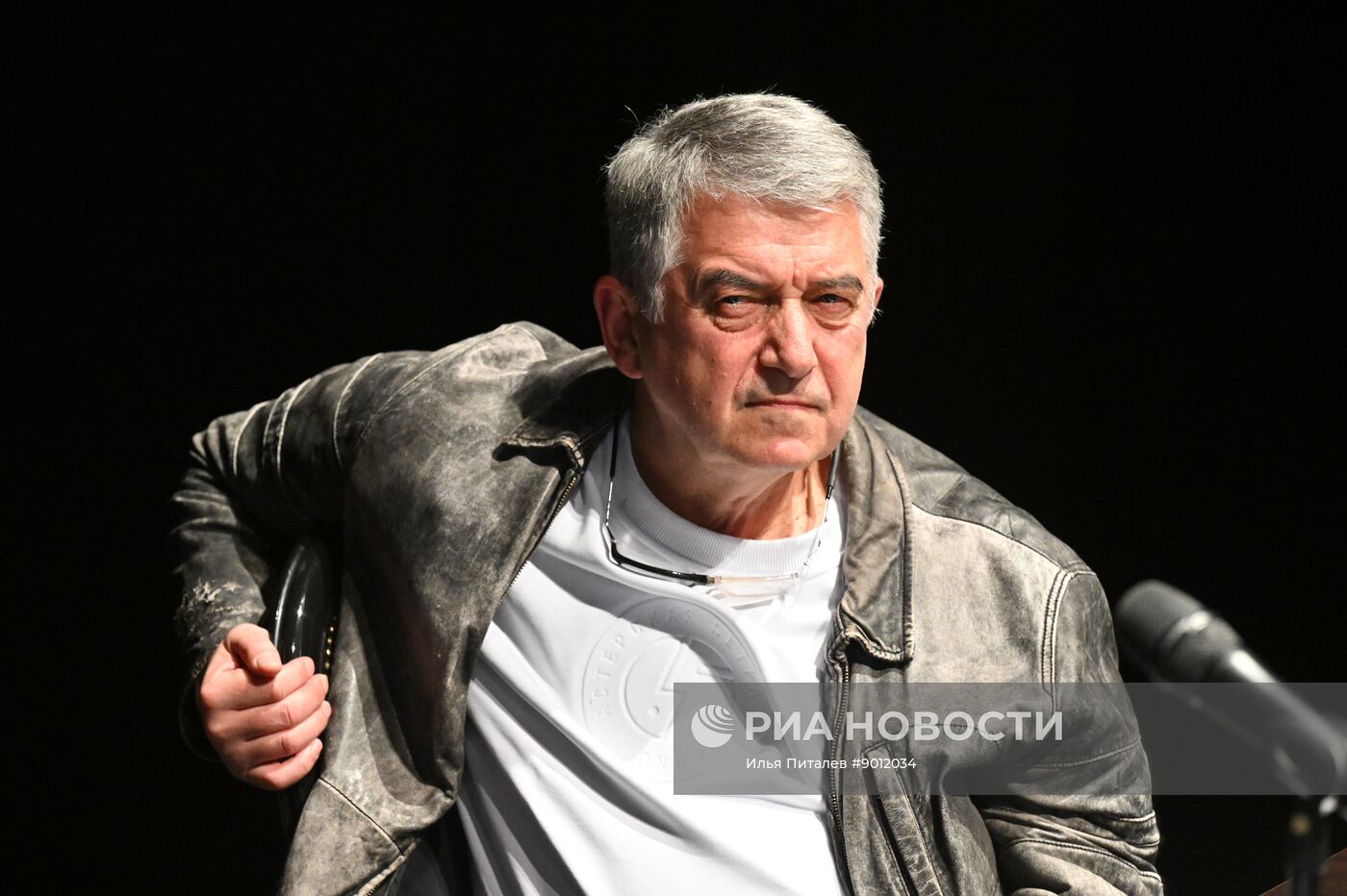 Сбор труппы театра "Мастерская П.Н. Фоменко"