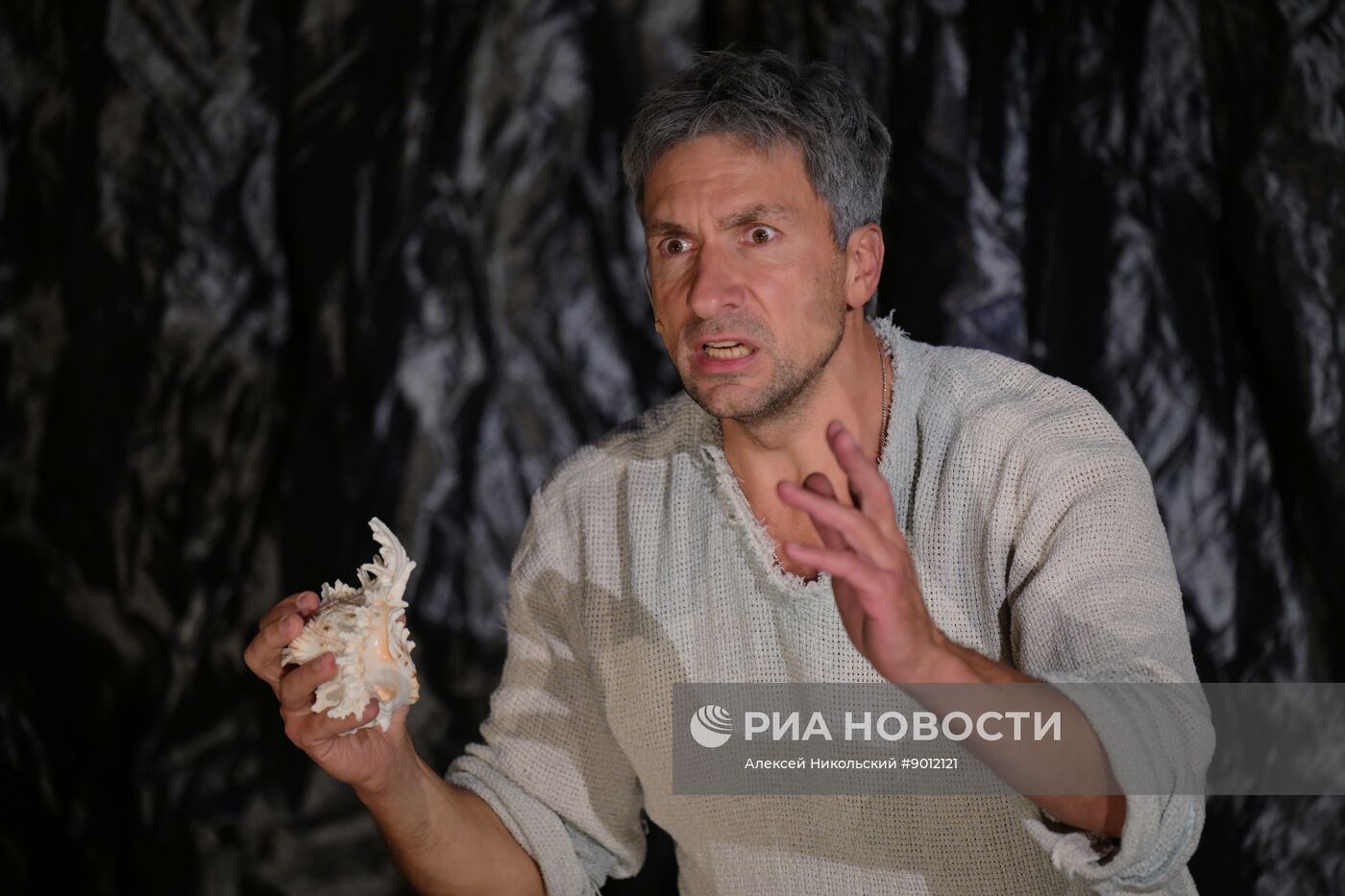 Моноспектакль Григория Антипенко "Старик и море"