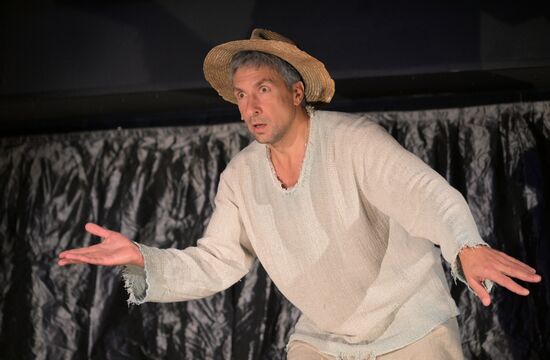 Моноспектакль Григория Антипенко "Старик и море"