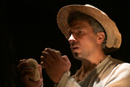 Моноспектакль Григория Антипенко "Старик и море"