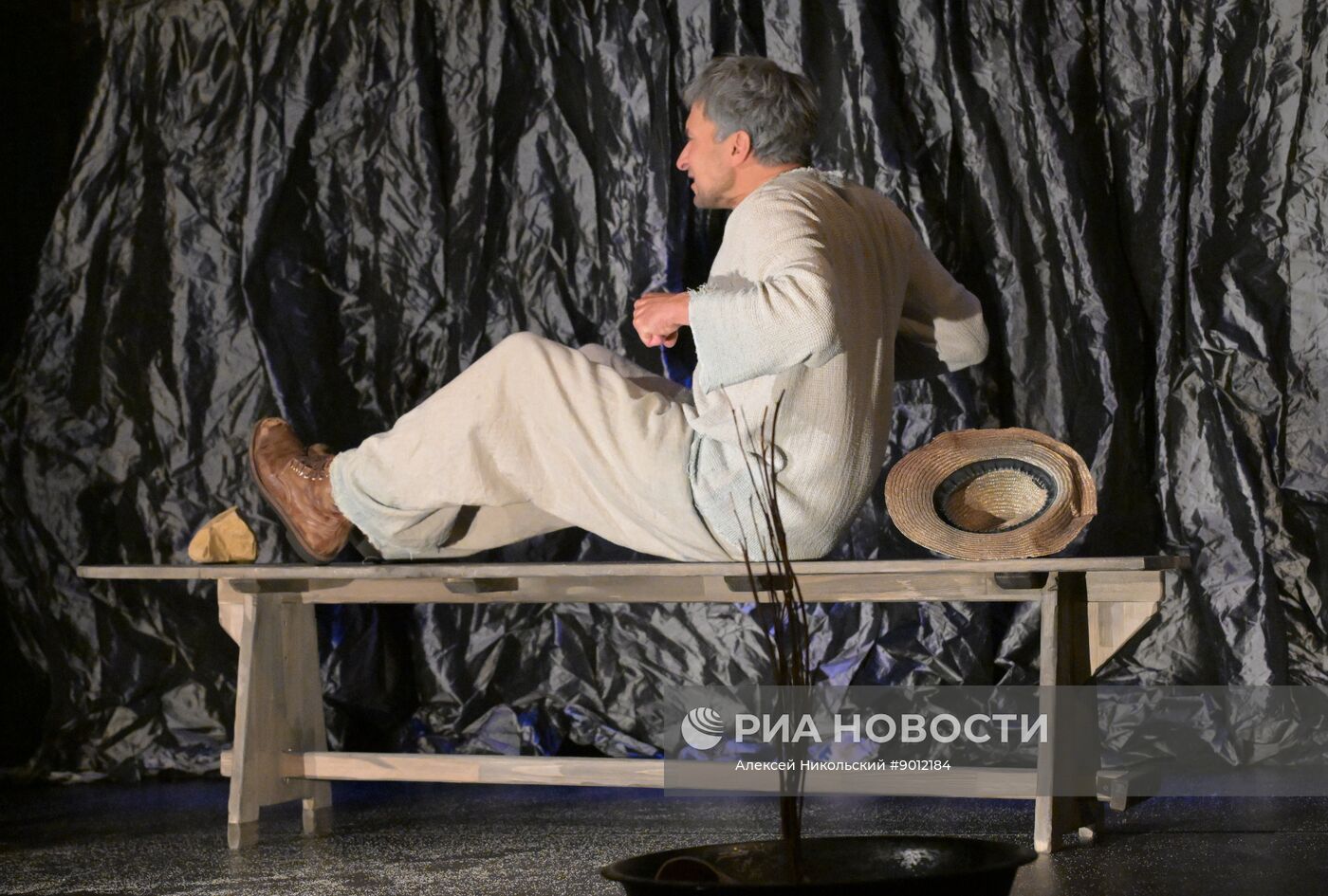 Моноспектакль Григория Антипенко "Старик и море"