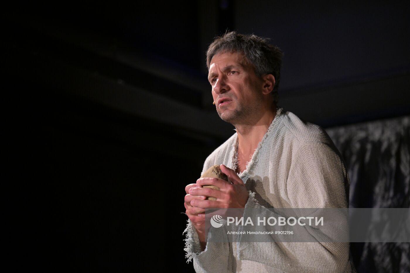 Моноспектакль Григория Антипенко "Старик и море"