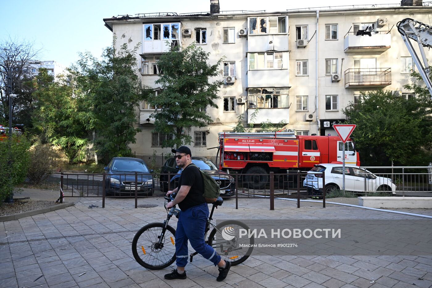 Последствия ударов дронов ВСУ по Новороссийску