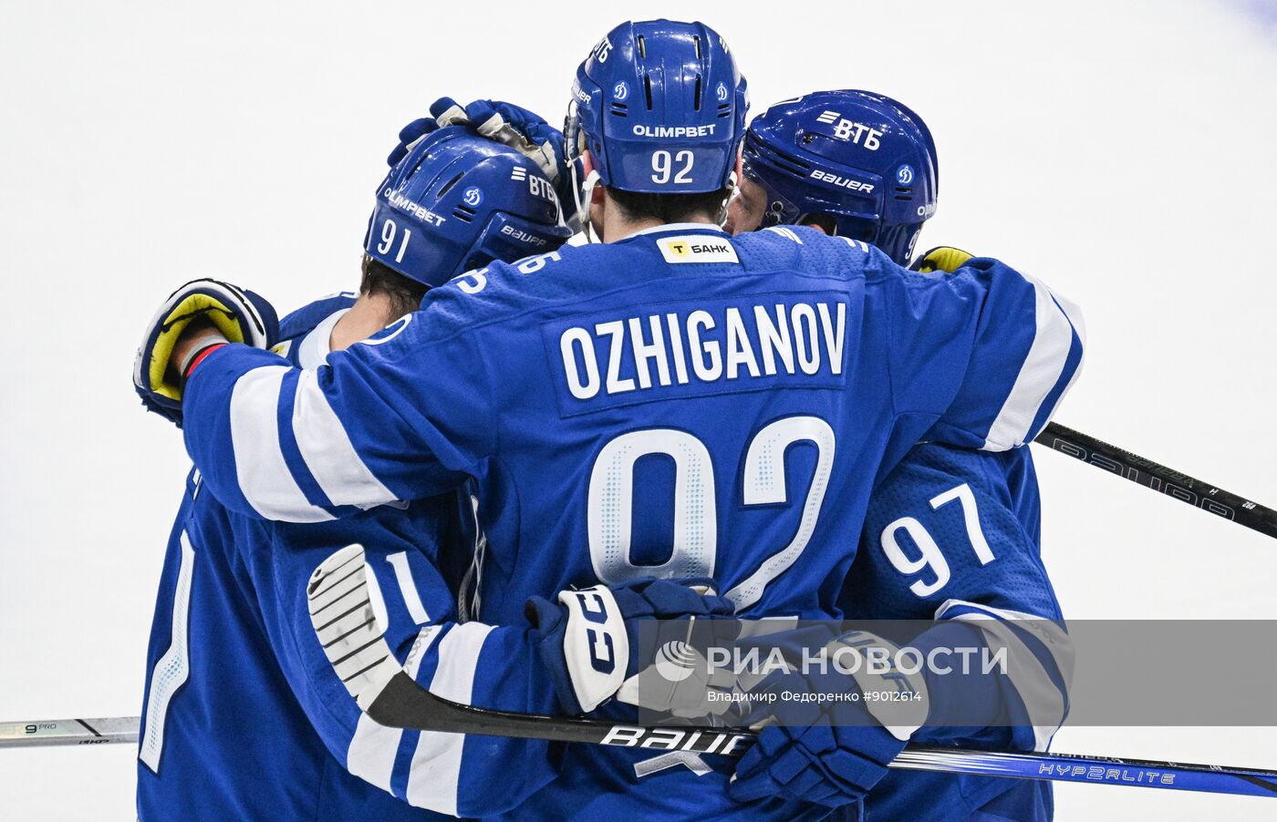 Хоккей. КХЛ. "Динамо М" (Москва) - "Драконы" (Шанхай)