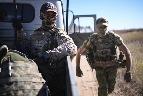 Боевое слаживание бойцов батальона "Каштана" спецназа "Ахмат" в зоне СВО