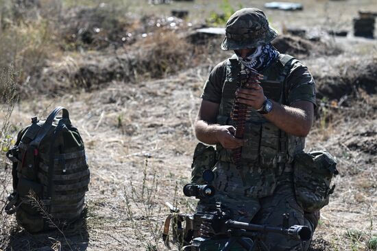 Боевое слаживание бойцов батальона "Каштана" спецназа "Ахмат" в зоне СВО